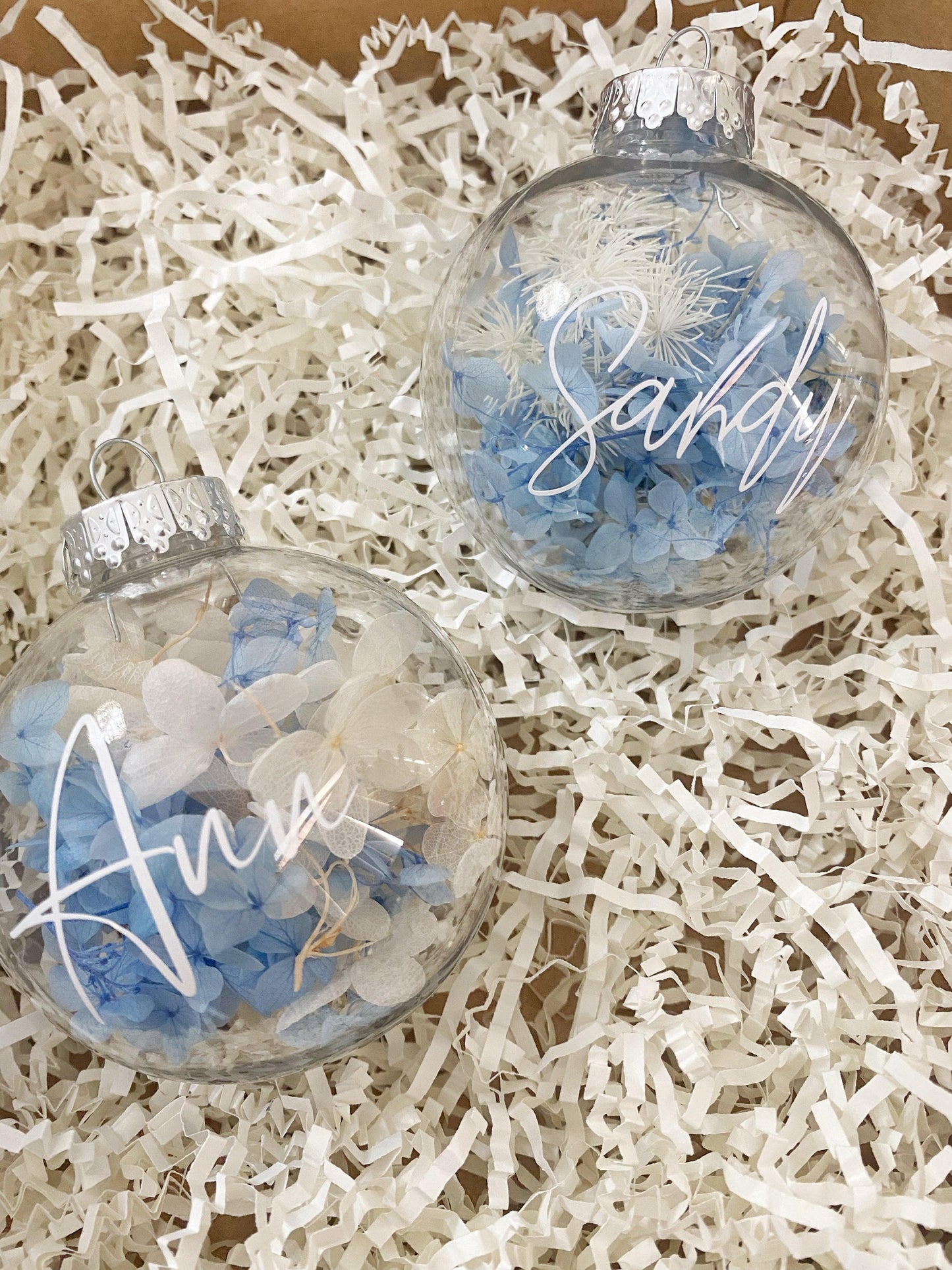 Preserved Longlasting Floral Shatterproof Bauble-Gift Giving-Thecustomisedcollective-1-Thecustomisedcollective