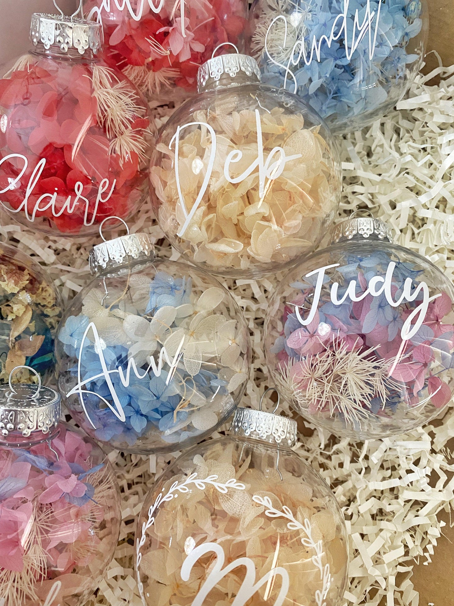 Preserved Longlasting Floral Shatterproof Bauble-Gift Giving-Thecustomisedcollective-1-Thecustomisedcollective