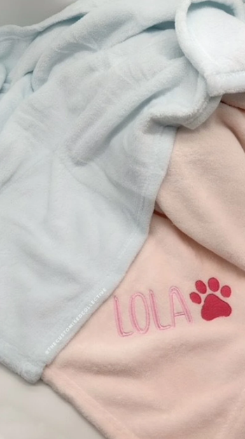 Embroidered Pet Blanket - Thecustomisedcollective